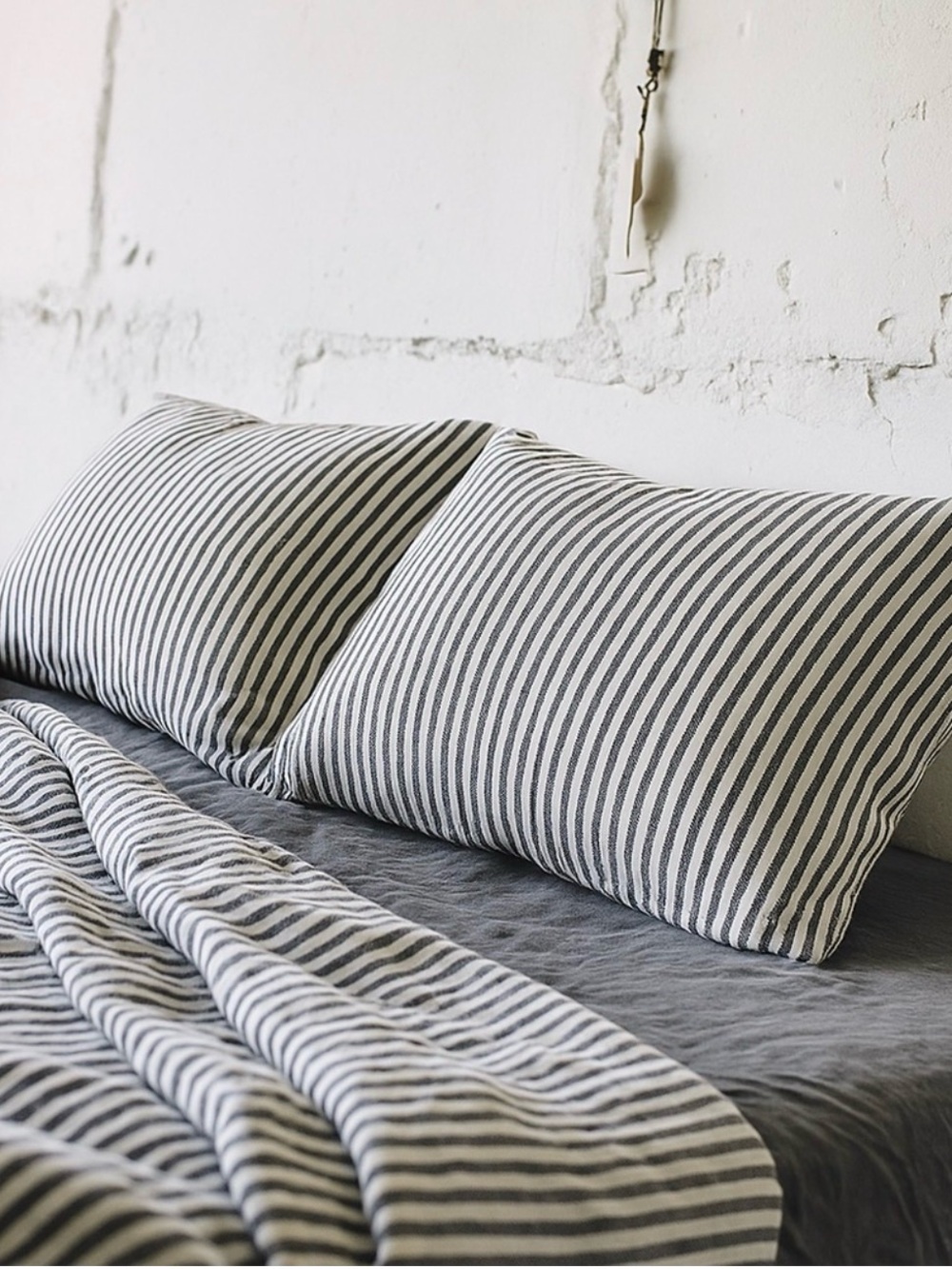 Lenok 100% Euro Linen Striped Gray White Standard Pillowcase Set - Home Bedding